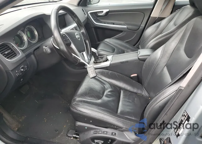 YV1612FH8D2204579: 66897865