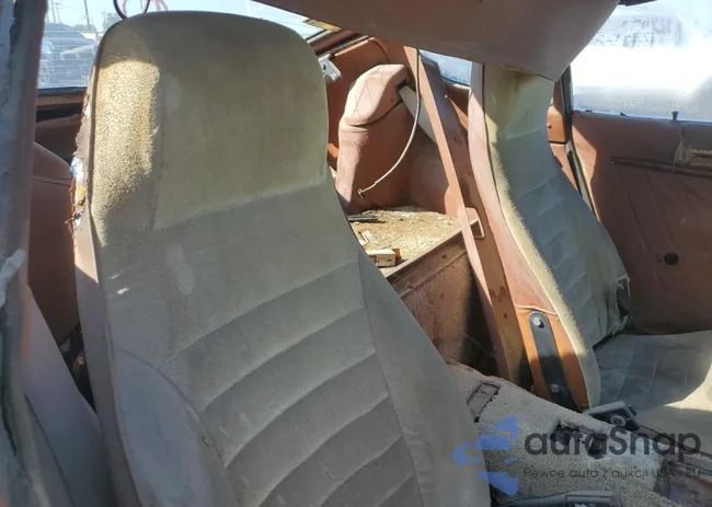 HLS30357074: 63700285