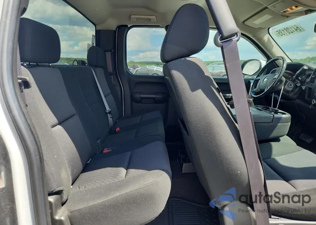 1GCRCSE09DZ293255: 64128135