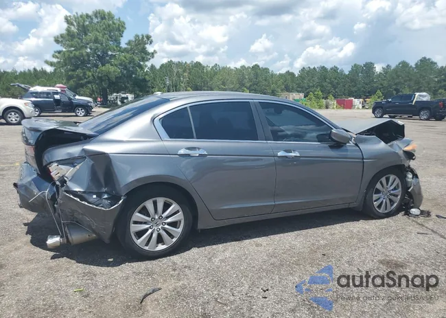 1HGCP3F85BA011047: 63008595