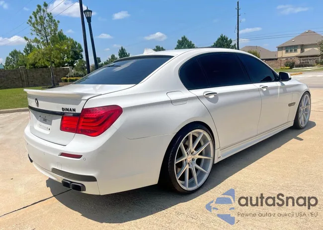 WBAKB8C58ACY64395: 63885205