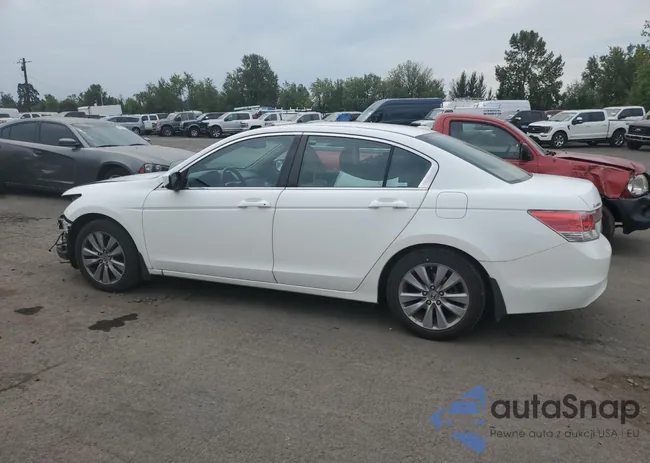 1HGCP2F88BA144377: 66963565