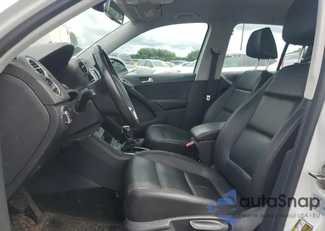 WVGBV7AX2HK012760: 62698715