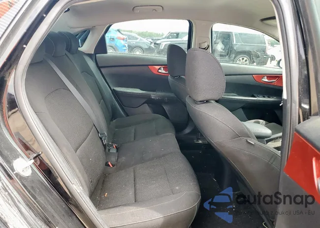 3KPF24AD1LE256463: 63973535