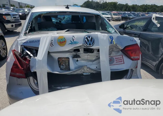 1VWBS7A30FC054374: 64458245