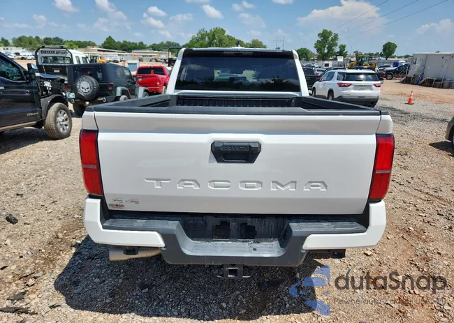 3TYLB5JN6RT040080: 63592565