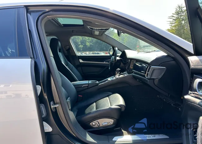 WP0AA2A70FL002251: 66492805