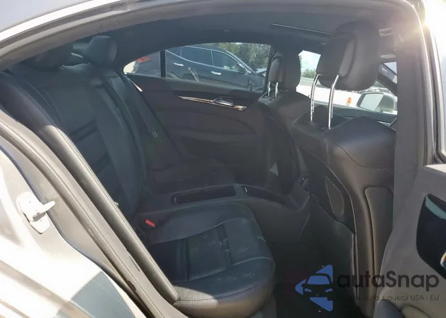 WDDLJ7EB4DA073262: 64200585