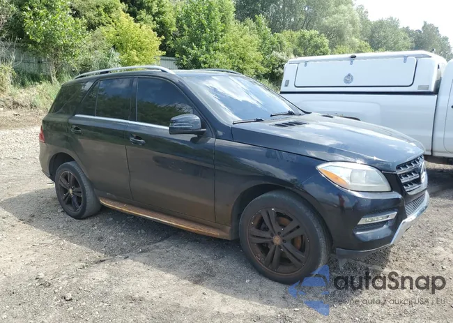 4JGDA5HB3FA548834: 65340075