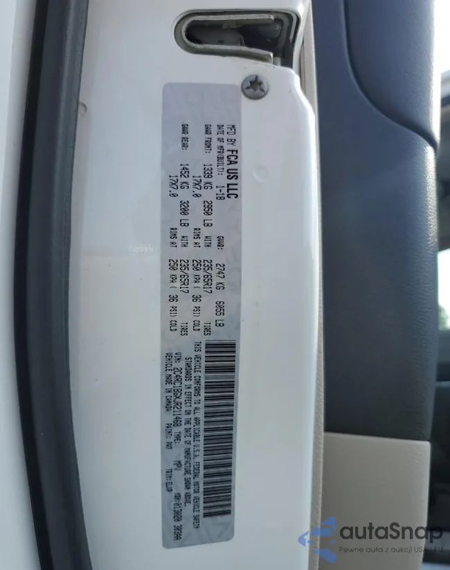 2C4RC1BGXJR211468: 64598425