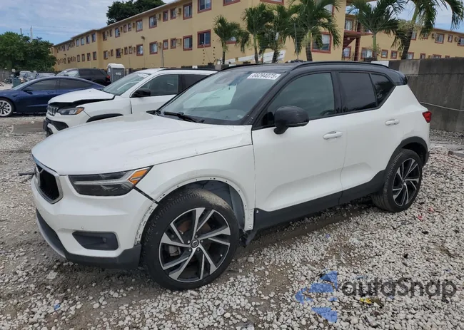 YV4162UM3L2243416: 66294075