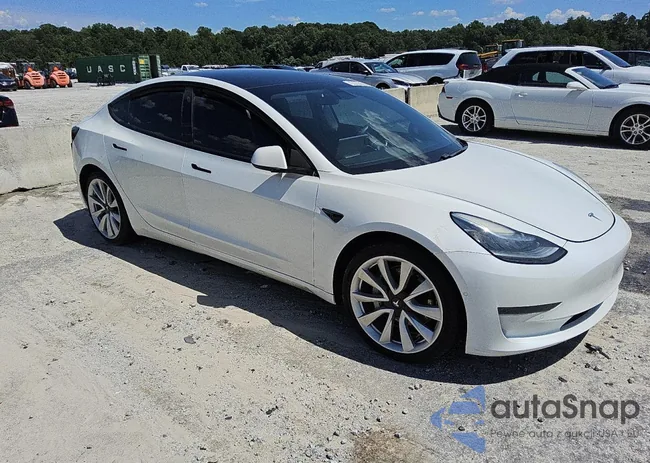 5YJ3E1EA5MF851952: 64282675