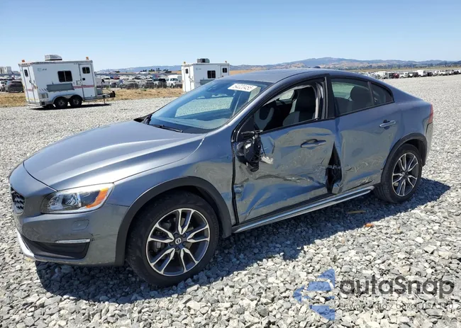 YV440MUM0J2006437: 64020455