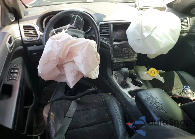 1C4RJEAG1JC153273: 66556885