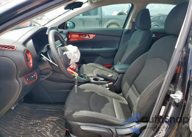 3KPF24AD1LE256463: 63973535