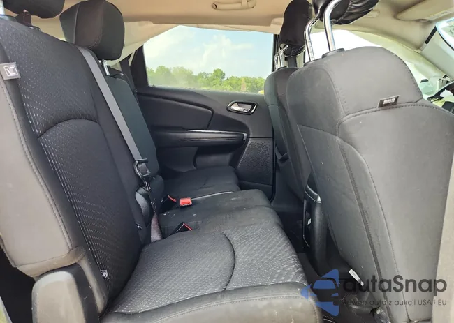 3C4PDCAB0JT474877: 64774075