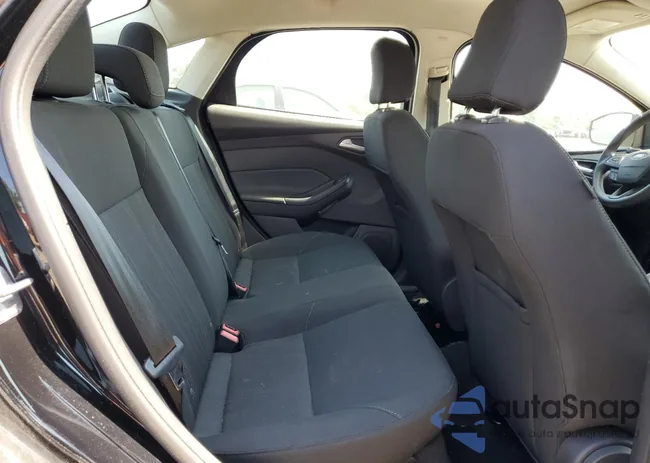 1FADP3F28GL201053: 65884415