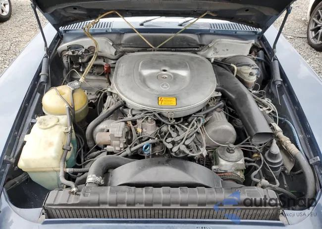 WDBBA45AXEA010856: 67005495