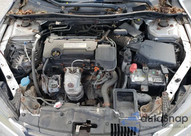 1HGCR2F30EA013186: 66378135