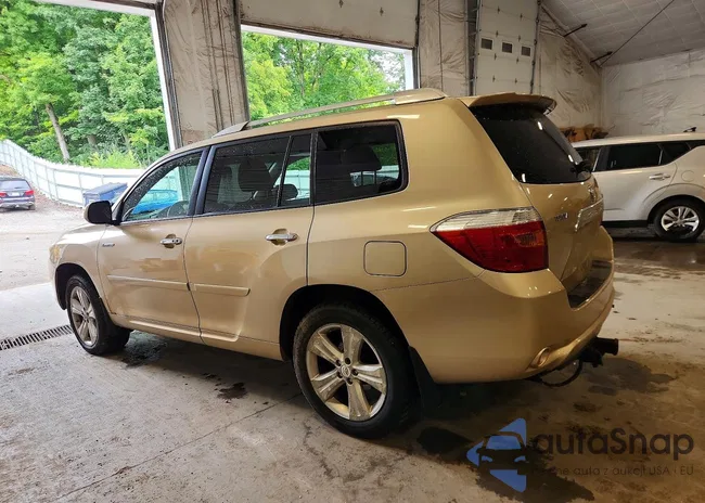 JTEES42A482079990: 53609596