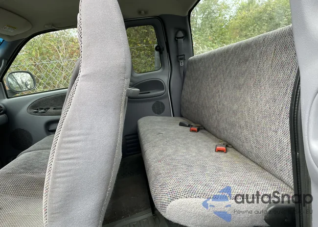 1B7KF2364XJ585723: 68769064