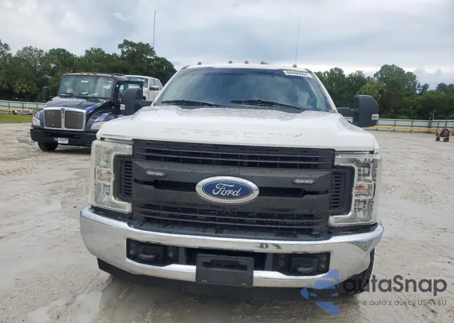 1FD7X3ETXJEB85477: 72281384