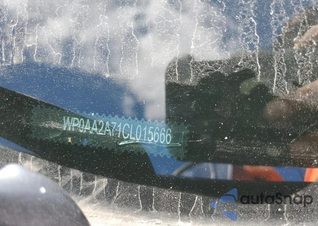 WP0AA2A71CL015666: 68933754