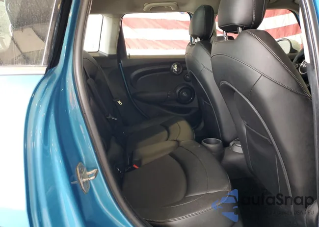 WMWXS5C59FT831305: 68002784