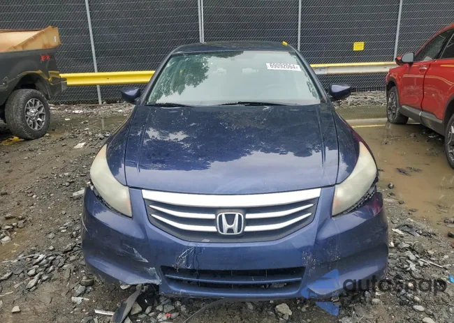 1HGCP2F34BA101370: 69092064