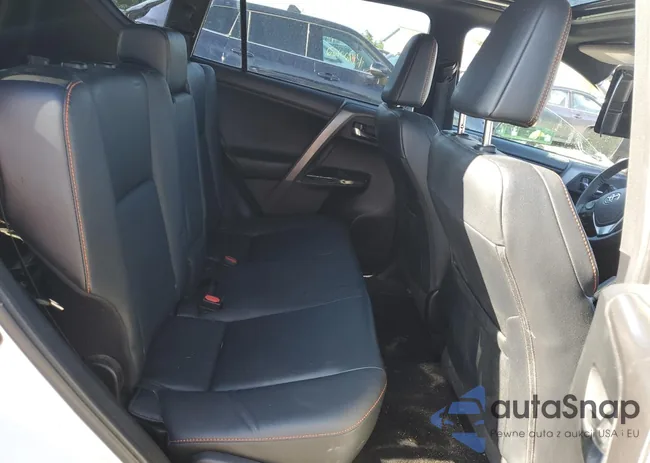 2T3JFREV8HW615883: 66770424