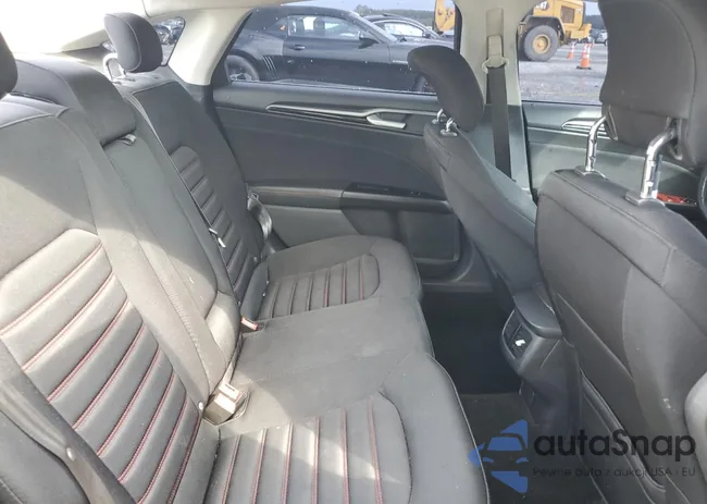 1FA6P0H76E5352104: 70092965