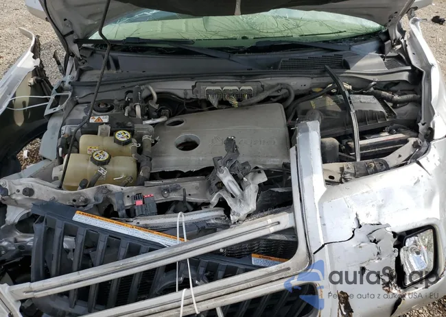 4M2CU39389KJ10015: 67300325