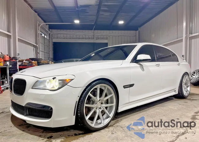 WBAKB8C58ACY64395: 68226865