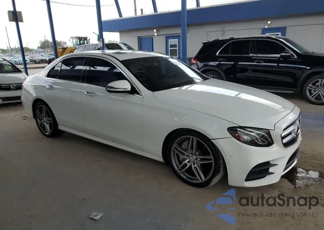 WDDZF4JB9HA160953: 71052975