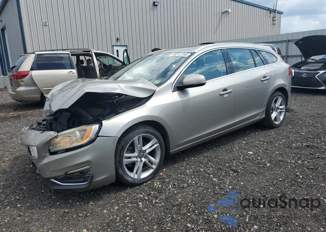 YV140MEC6F1213821: 69212285