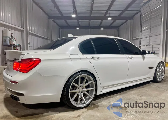 WBAKB8C58ACY64395: 68226865