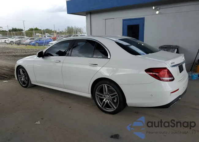 WDDZF4JB9HA160953: 71052975