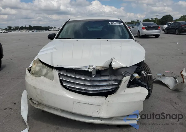 1C3LC46B69N527243: 70017935