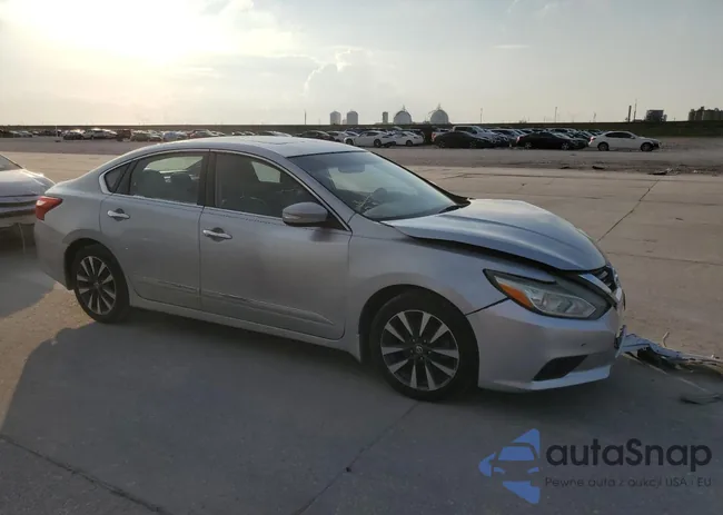 1N4AL3AP4GC281565: 67927765