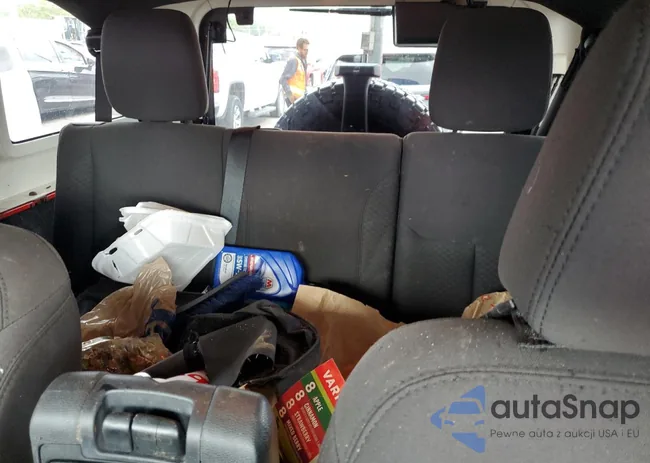 1C4BJWDG8HL725839: 70352265