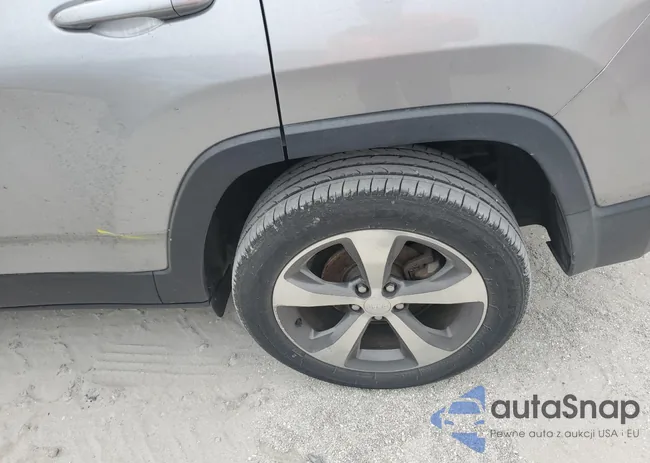 1C4PJLDB8KD123243: 67972115