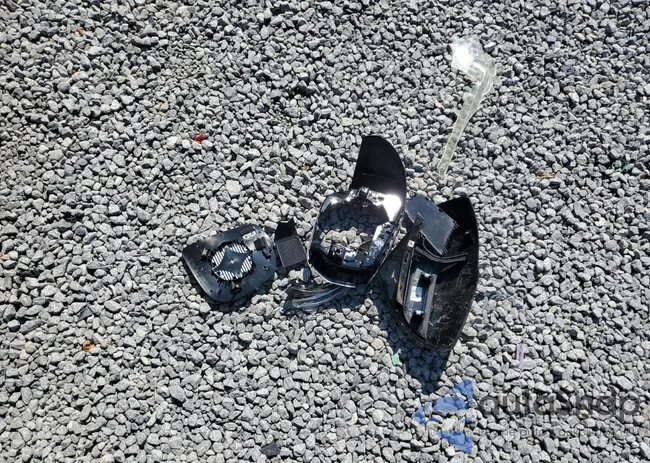 1C4RJKBGXR8593603: 67968675