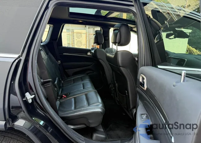 1C4RJFCM4EC426110: 68413005