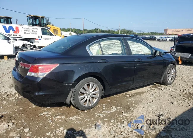 1HGCP2F83CA179197: 68940825