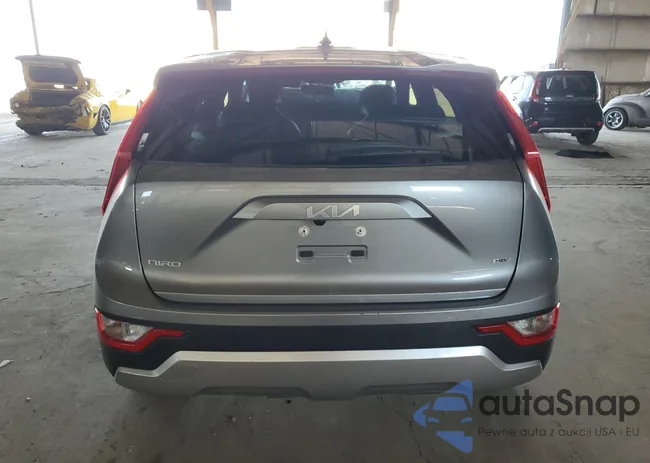 KNDCP3LE4P5082796: 89652735