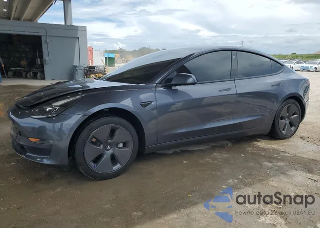 5YJ3E1EA5NF189372: 68091355