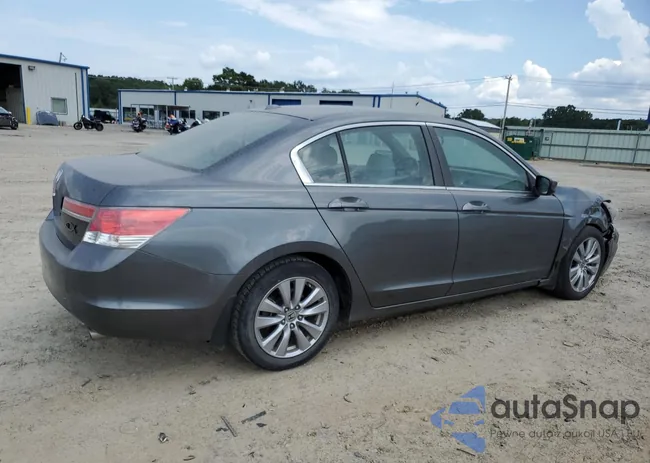 1HGCP2F8XCA060370: 69397385