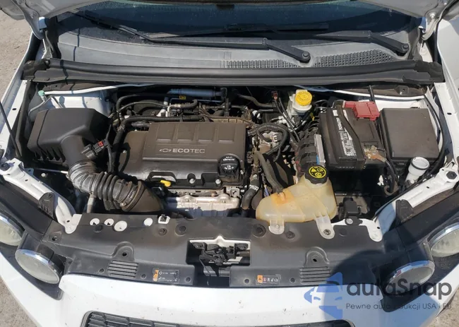 1G1JE5SBXF4186996: 69142825