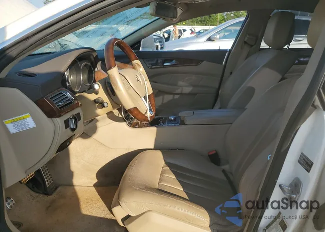 WDDLJ7DB5DA060330: 69258635