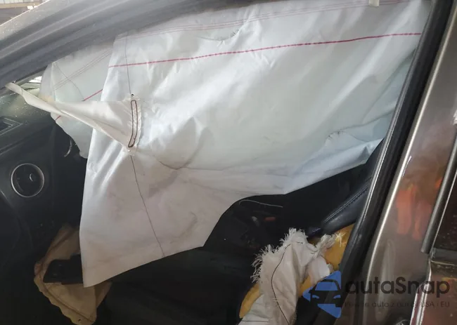 2T1BURHEXJC102804: 69301145